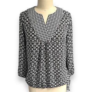 Laundry by Shelli Segal Printed Long Sleeve Blouse